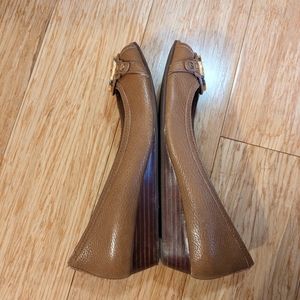 Tory Burch Amanda Peep Toe Wedge Heels - sz 8